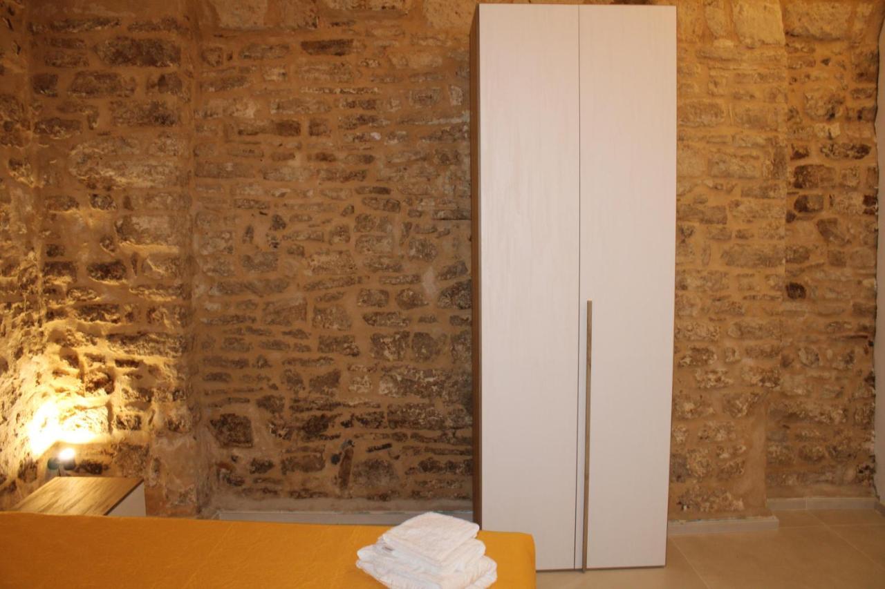 B&B Terragine Bari Bagian luar foto
